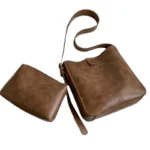 Sac-main-bandoulière-rétro-grande-capacité-03 Sac à main badoulière rétro grande capacité avec pochette