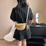 Sac à main banane avec bandoulière décorative
