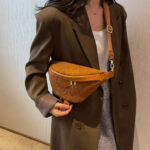 Sac à main banane stylé et pratique