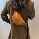Sac à main banane stylé et pratique