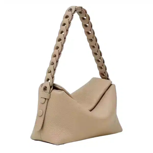 Sac à main beige élégant et design en cuir.