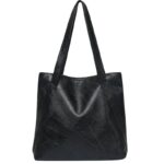 Sac à main lycée noir vintage et décontracté sur fond blanc