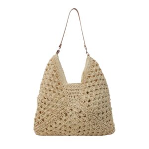 Sac à main paille avec lanière confortable sur fond blanc