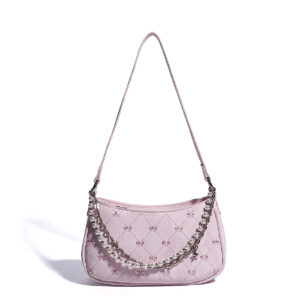 Sac à main rose élégant au style luxueux sur fond blanc