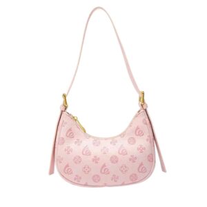 Sac à main rose polyvalent au design luxueux sur fond blanc avec une bandoulière dépliée