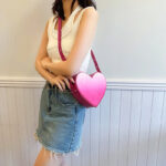 Sac à main rose raffiné en forme de coeur