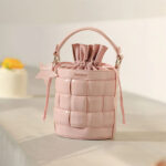 Sac à main rose sophistiqué et original