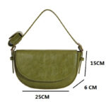 Sac à main vert en similicuir petit format à bandoulière, vue des dimensions