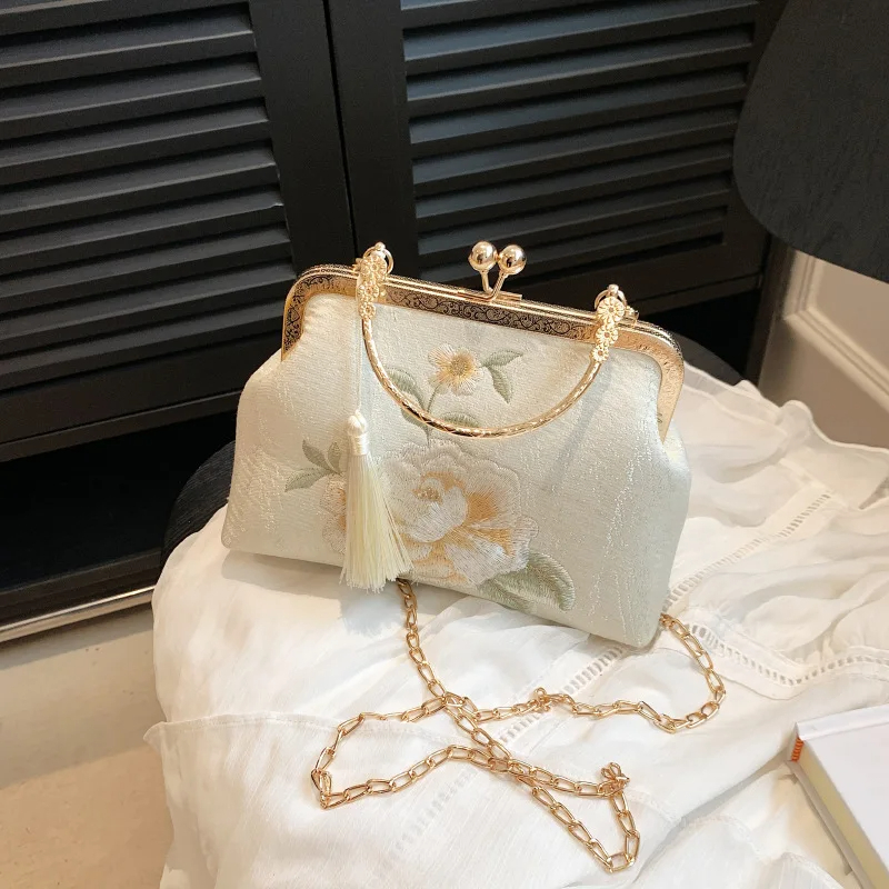 Sac à main vintage et décoratif orné de fleurs