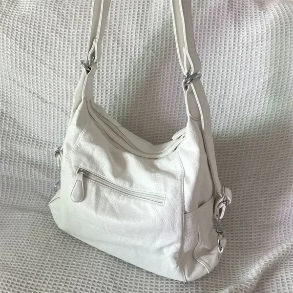 Sac-main-blanc-grande-capacité-style-punk-gothique-03 Ssac à main blanc rande capacité style puk gothique vue de dos