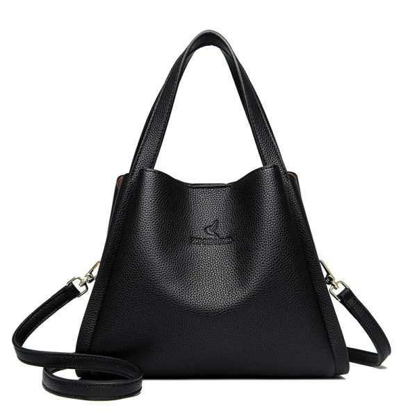 grand-sac-main-elegant-moderne-01 Grand sac à main élégant et moderne sur fond blanc