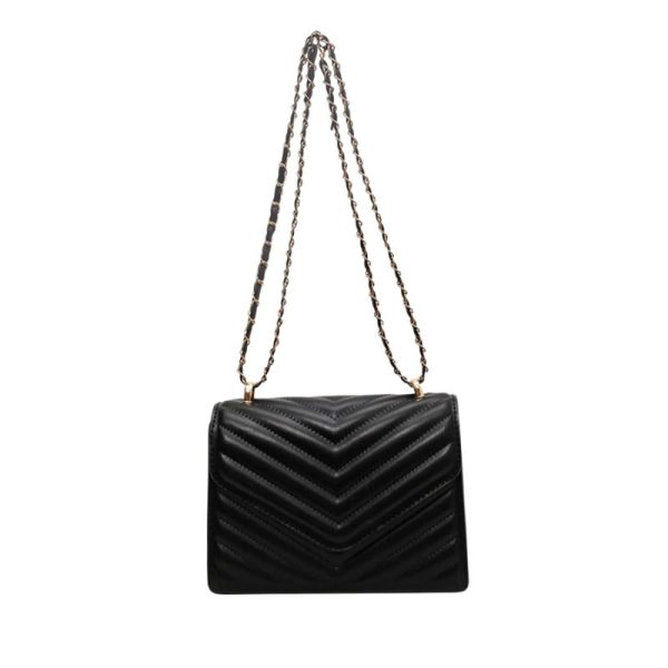 petit-sac-main-discret-raffine-01 Petit sac à main discret et raffiné sur fond blanc