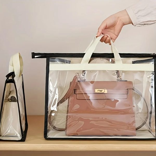rangement-sac-main-transport-pratique-transparent-02 Rangement sac à main de transport pratique transparent posé sur une étagère avec un sac à main à l'intérieur