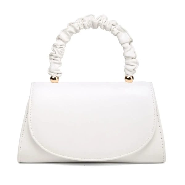 sac-main-blanc-epure-chic-02 Sac à main blanc épuré et chic sur fond blanc