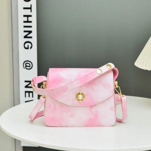 sac-main-rose-raffine-sophistique-02 Sac à main rose raffiné et sophistiqué
