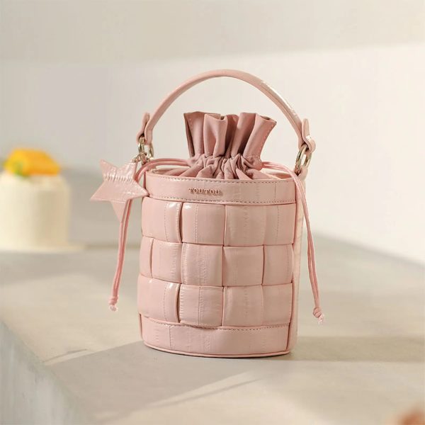 sac-main-rose-sophistique-original-03 Sac à main rose sophistiqué et original