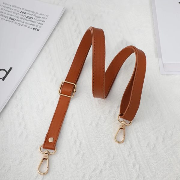 sangle de sac à main élégante en simili cuir marron déroulée